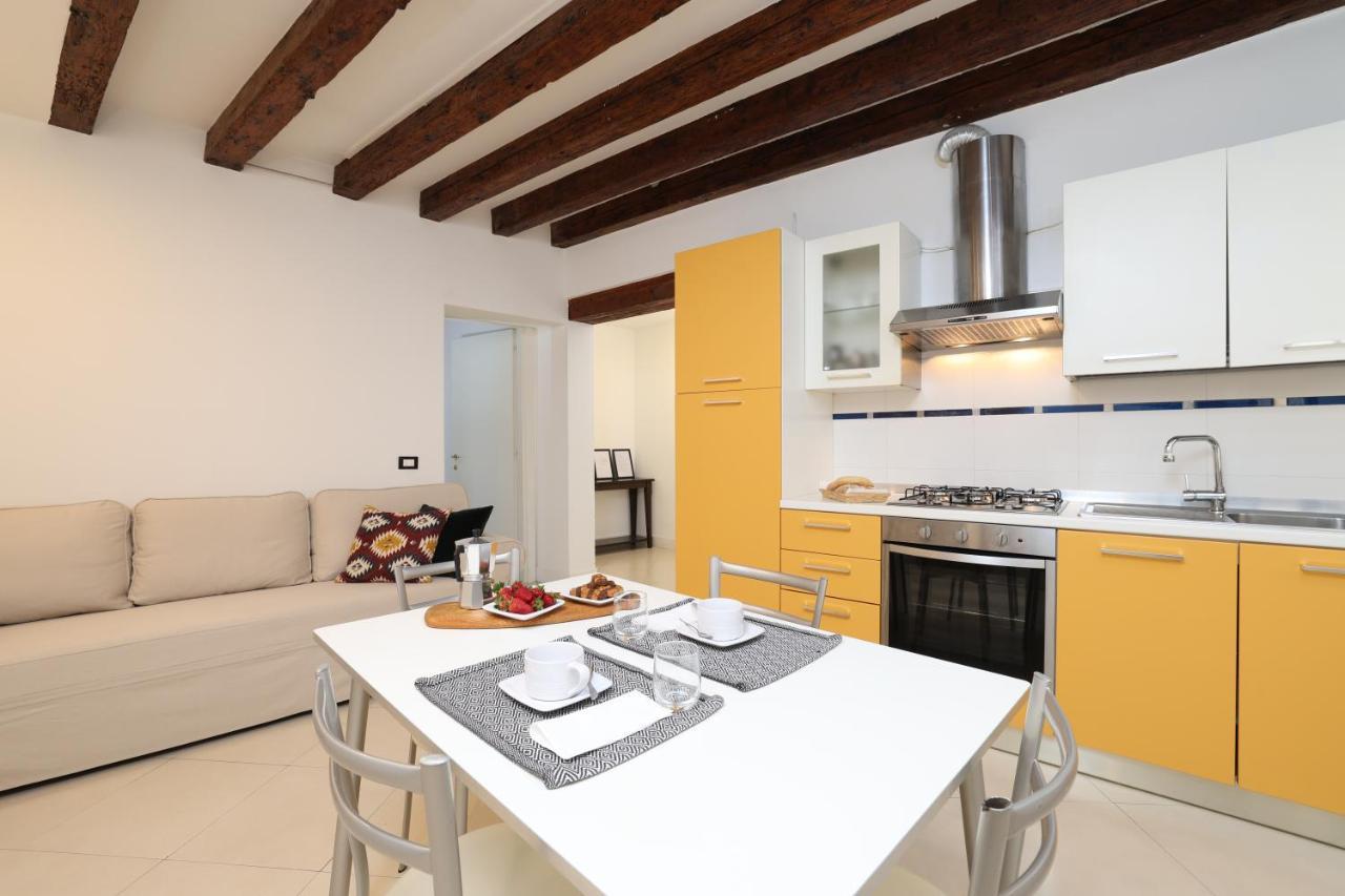 Bricola Biennale Apartments Венеция Экстерьер фото